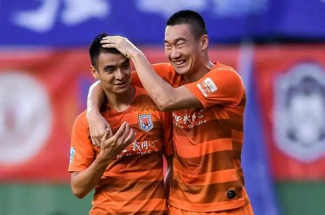 欧宝app-鲁能绿城足协杯集锦